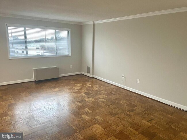 Foto del edificio - 2059 Huntington Ave