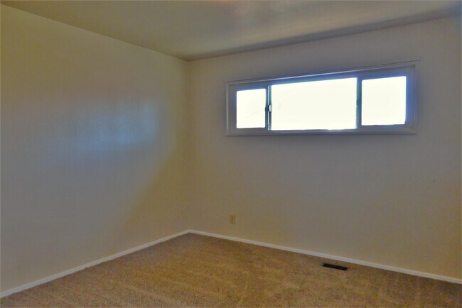 Building Photo - 1609 Widefield Dr