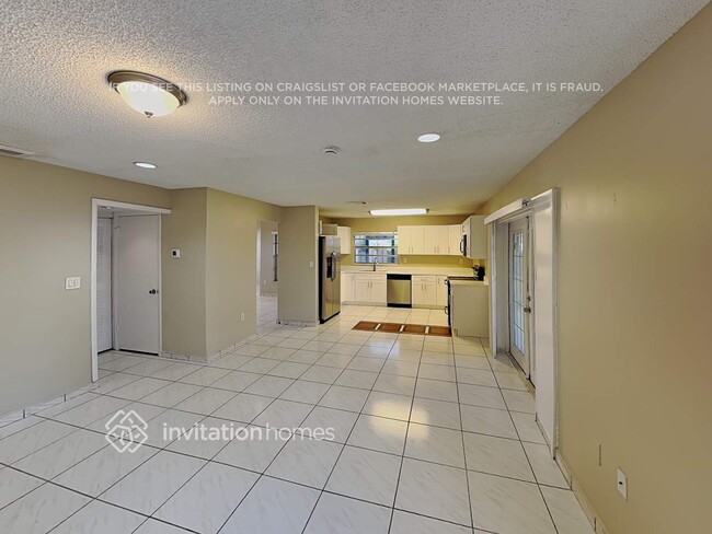 Foto del edificio - 8216 NW 192nd Terrace