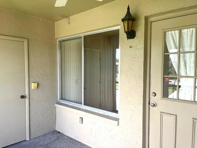 Foto del edificio - 531 Shady Pine Way