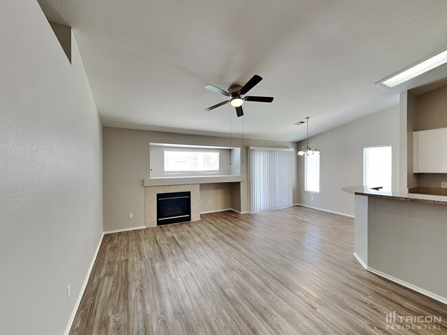Building Photo - 435 Mindoro Ave