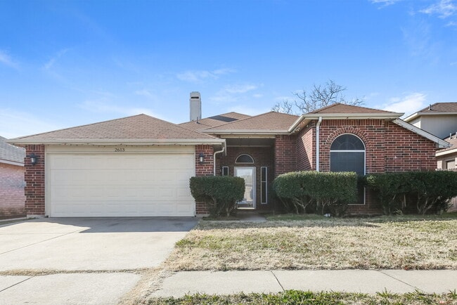 Building Photo - 2613 Clovermeadow Dr