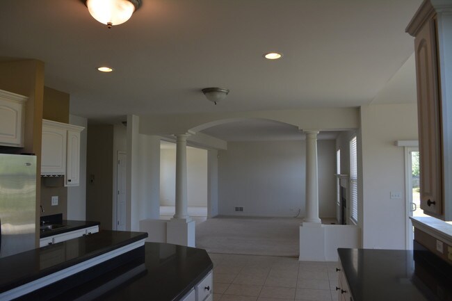 Building Photo - 237 Willington Way