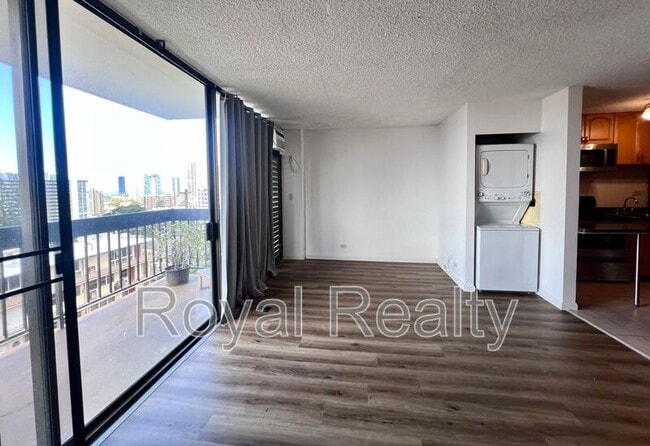 Photo - 1560 Thurston Ave Apartment