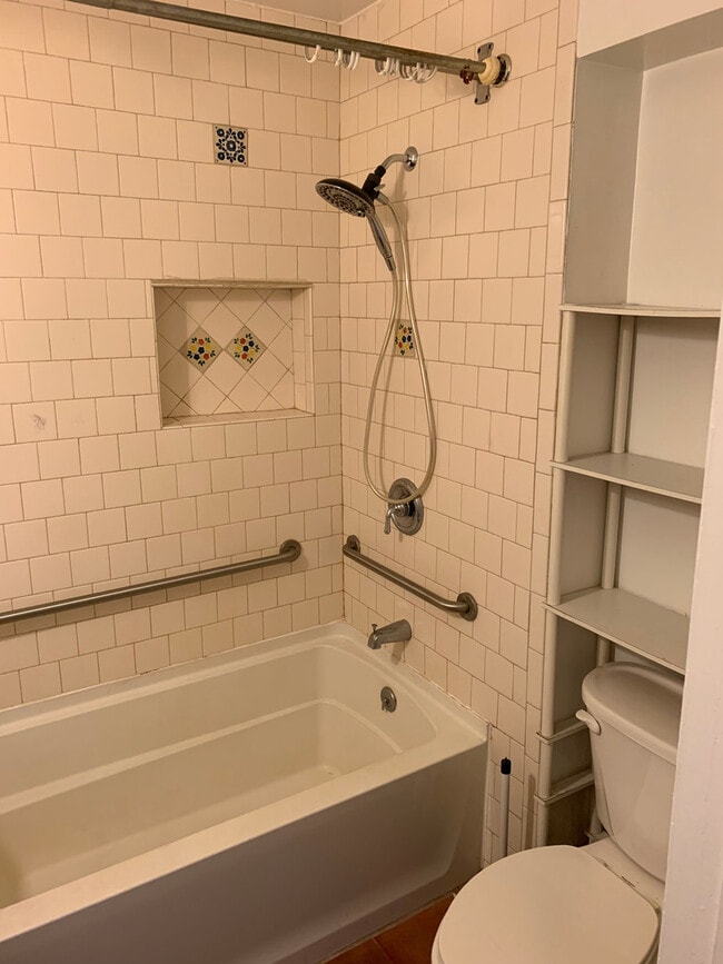 Building Photo - 311 52nd St