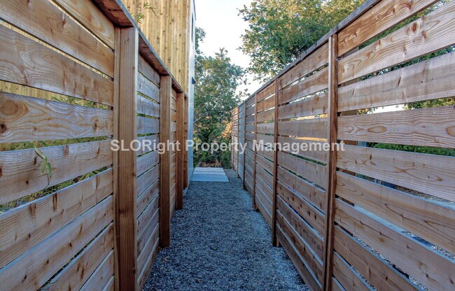 Foto del edificio - AVAILABLE SEPTEMBER - Furnished Luxurious Studio Apartment Grover Beach