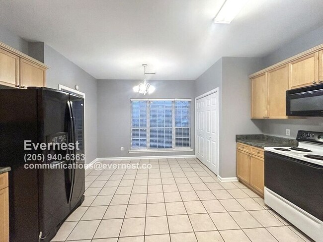 Foto del edificio - 632 Parkside Cir