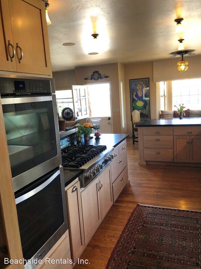 Building Photo - 3 br, 2 bath House - 3455 Studio Drive