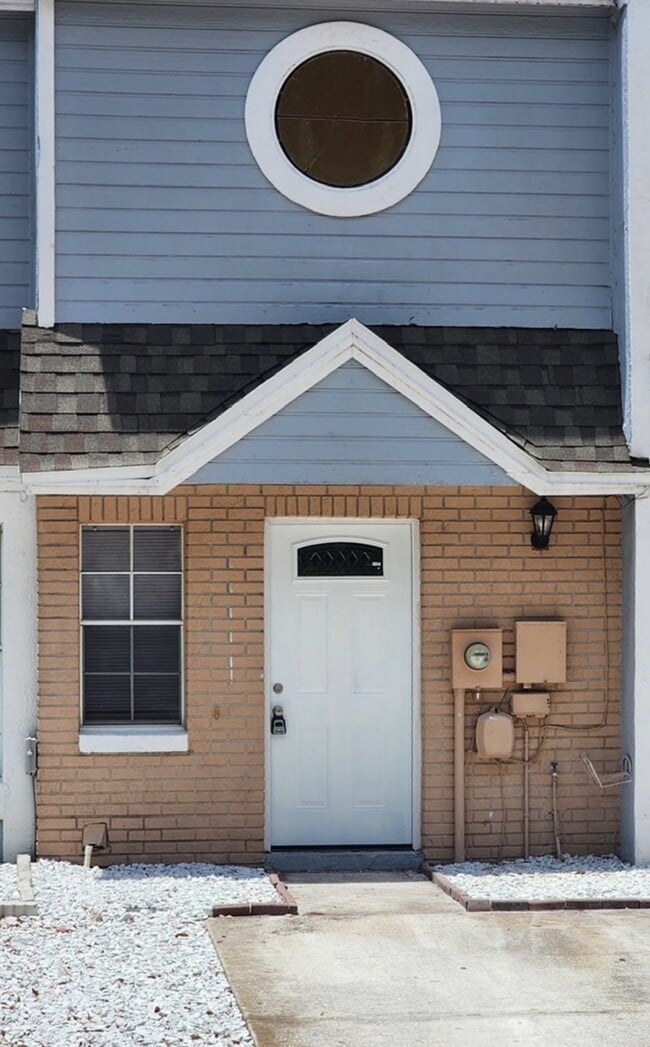 Building Photo - 11114 Essex Ridge Ct