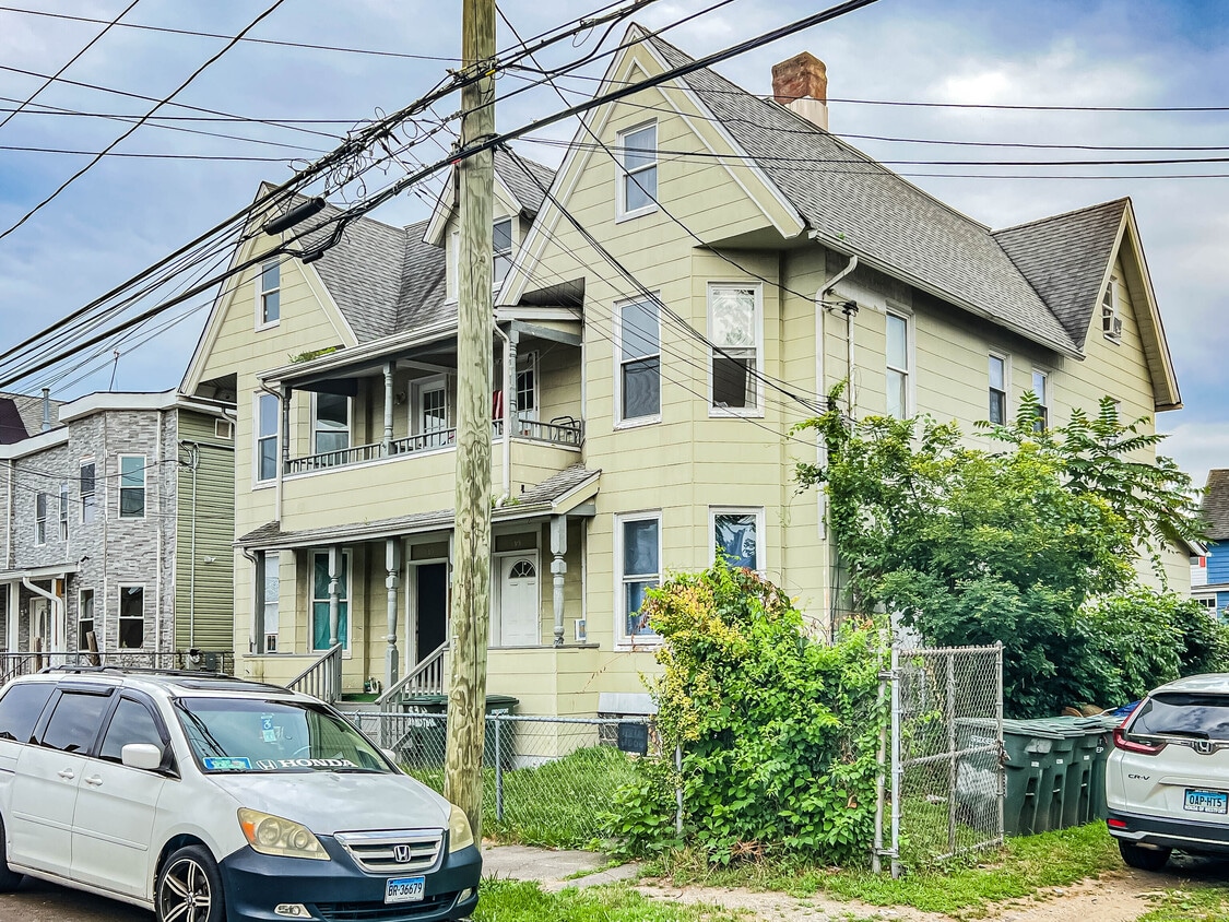 Primary Photo - 193 Hanover St