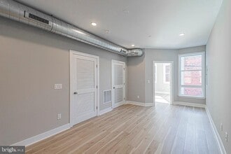 Building Photo - 1448 S 52nd St