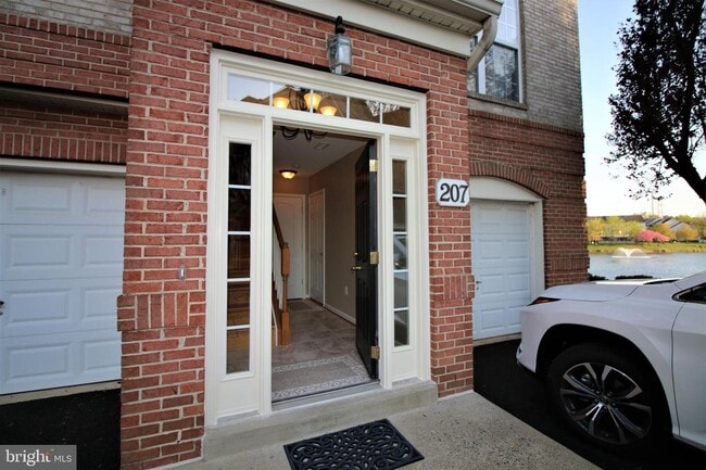 Building Photo - 12185 Abington Hall Pl