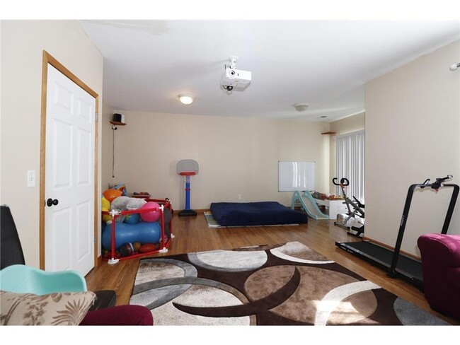 Building Photo - 15356 Chili Ct