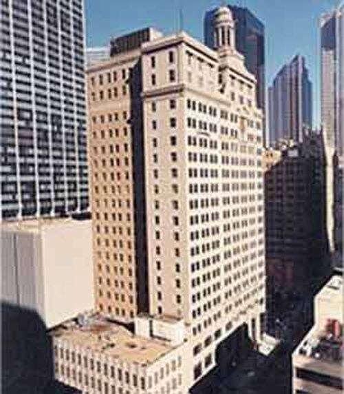 Building Photo - 1309 Main St
