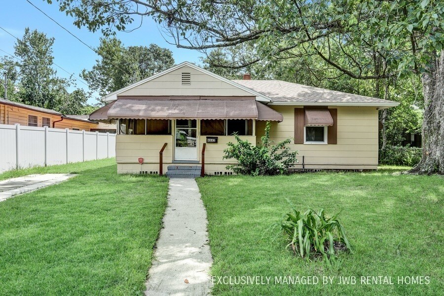 Primary Photo - 4843 Walcott Ave