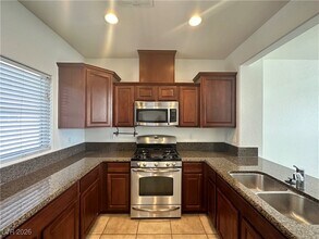 Building Photo - 4650 Ranch House Rd