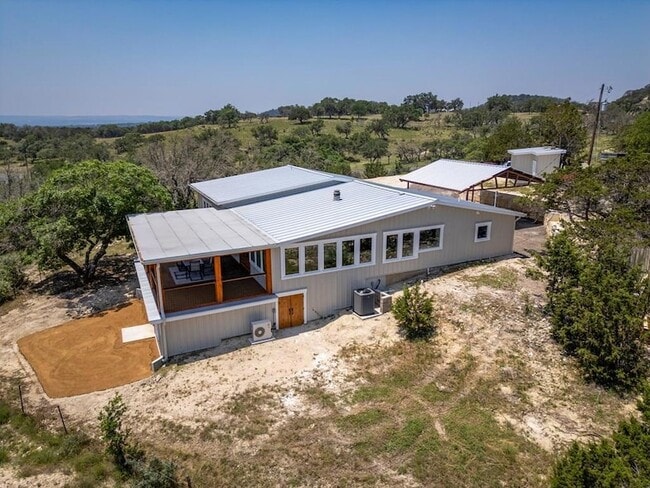 Foto del edificio - 111 Stony Hills Rd