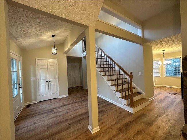 Building Photo - 1854 Hickory Creek Ct NW