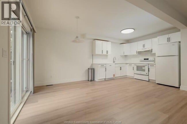 Building Photo - 1662 Fieldcrest Ln