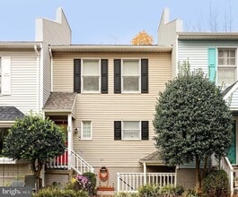 Building Photo - 11 Stonewall Ct