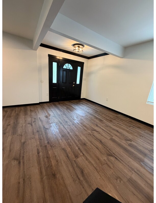 Building Photo - 2819 White Oak Dr