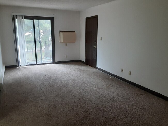 Building Photo - 311 S Eaton Ave