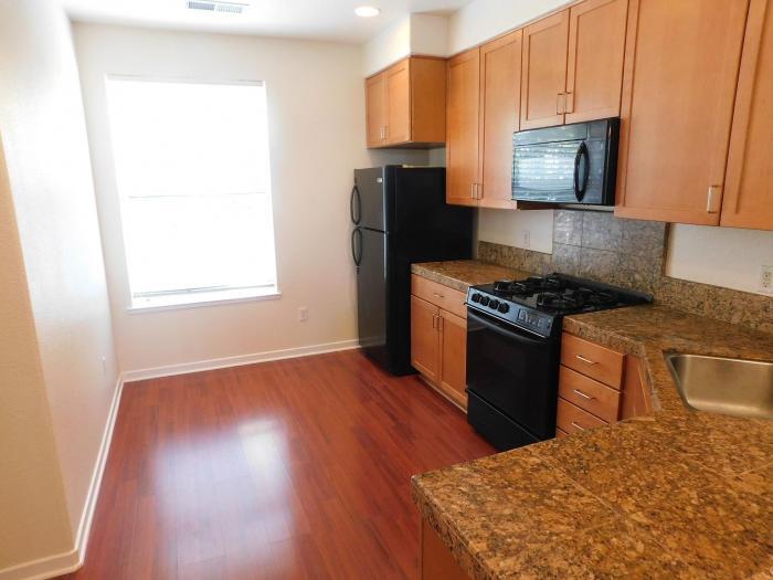 Primary Photo - 2 bedroom in Hayward CA 94541