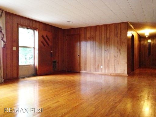 Building Photo - 4093 Payne Hollow Rd