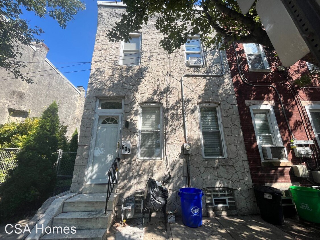 Primary Photo - 3 br, 1 bath House - 639 Walnut St