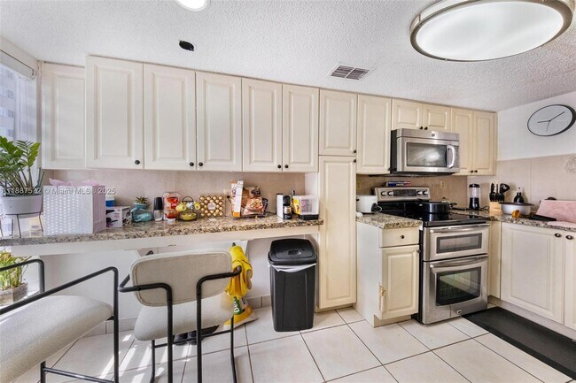 Foto del edificio - 1178 NW 123rd Pl