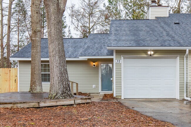 Building Photo - 32 S Onsville Place