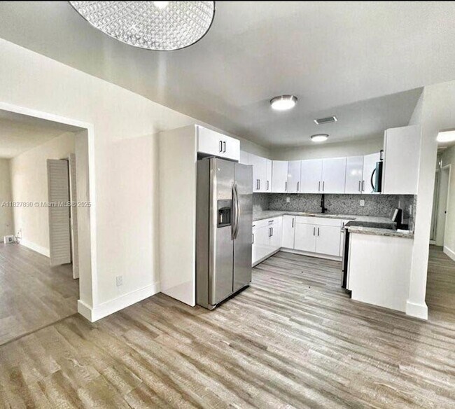 Foto del edificio - 3469 W 14th Ln