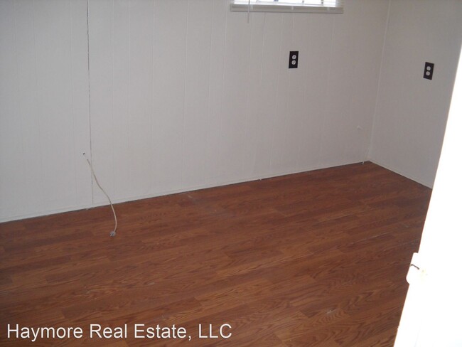 Building Photo - 224 N 2nd St