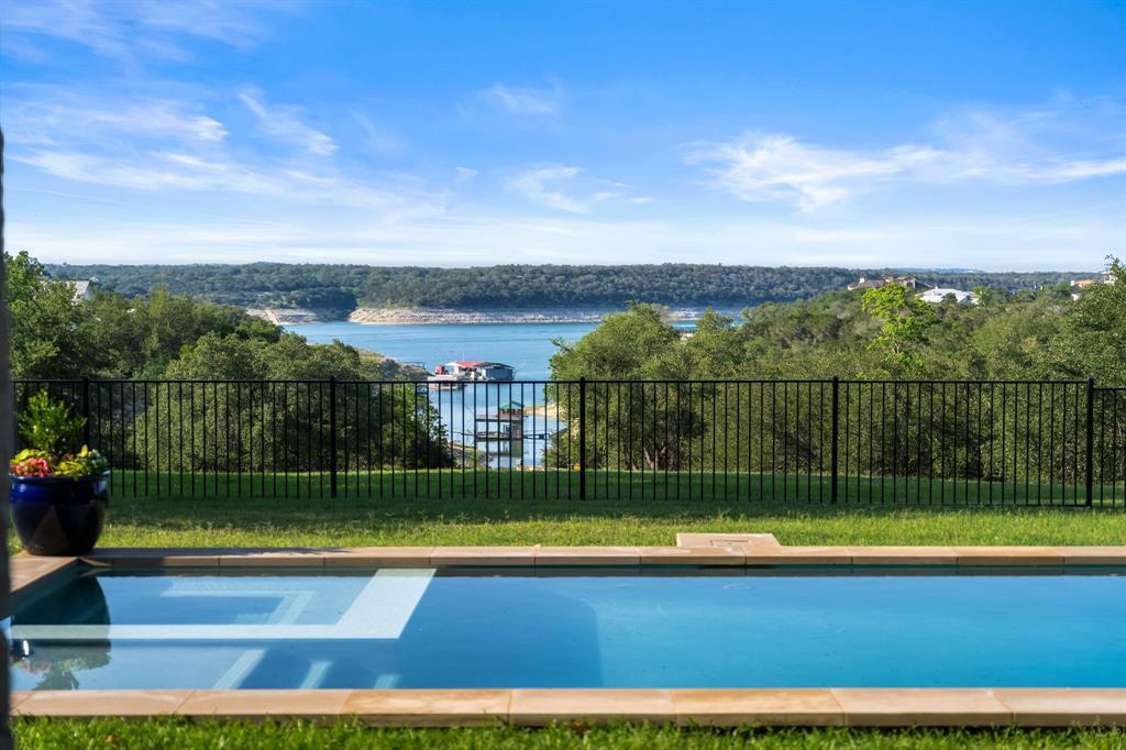 Foto principal - 401 Brooks Hollow Rd