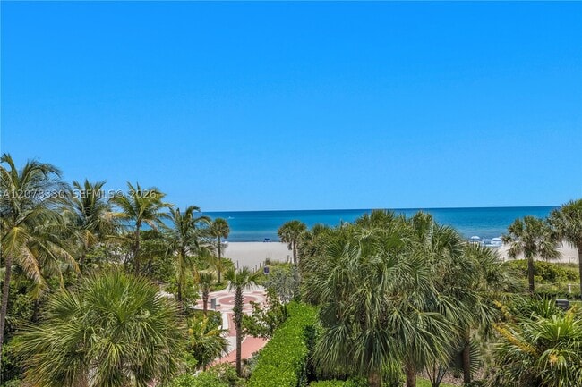 Building Photo - 3739 Collins Ave