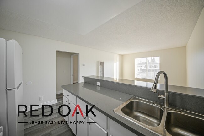 Foto del edificio - ~2 Weeks FREE~ Bright and Spacious One Bed...