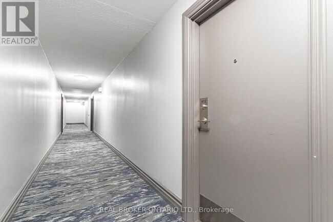 Photo du bâtiment - 2900 Battleford Rd
