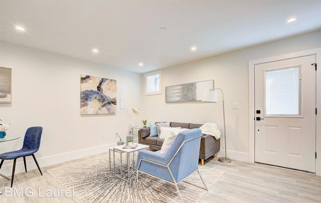 Foto del edificio - 2 br, 1 bath House - 623 Columbia Rd NW (#B)