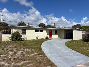 Building Photo - 1010 Bianca Dr NE