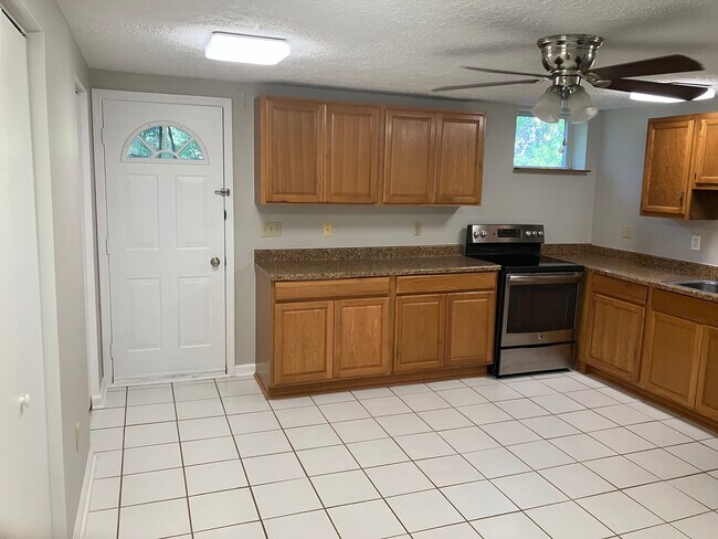 Building Photo - 3361 Brodhead Rd