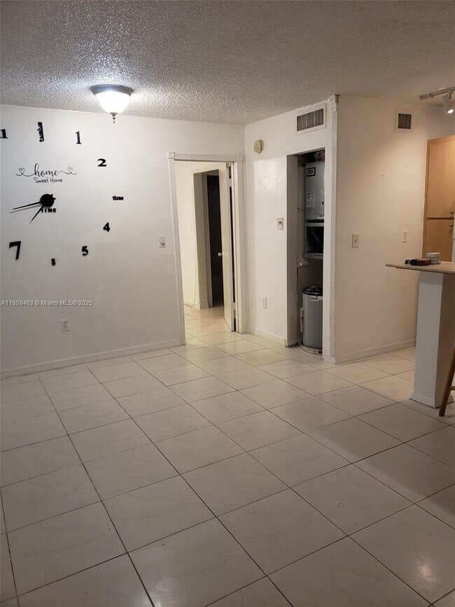 Foto del edificio - 1525 NW 19th Terrace