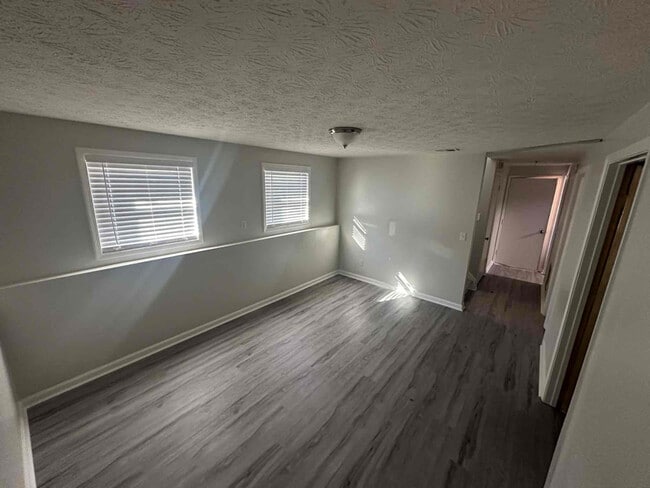 Photo - 4348 Bradley Dr SW House