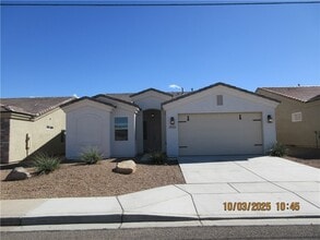 Building Photo - 3550 N Skylark Rd