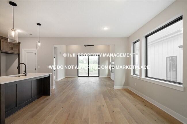Foto del edificio - 9581 Jupiter Street