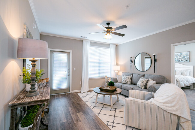 Aqua Living Room - Meridian Park Apartments