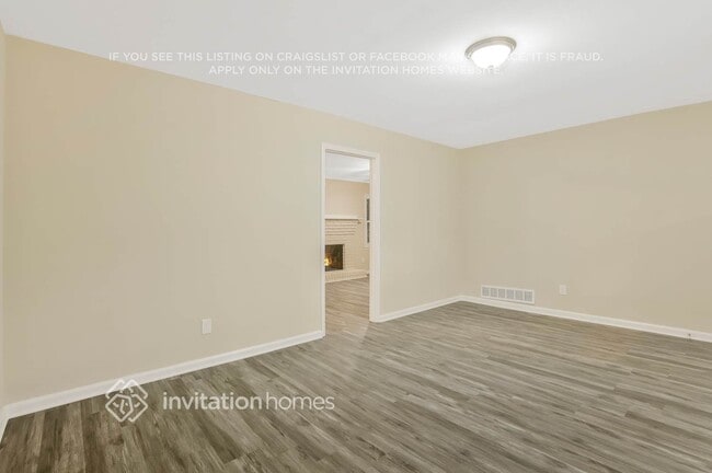 Building Photo - 6255 David Ln SW