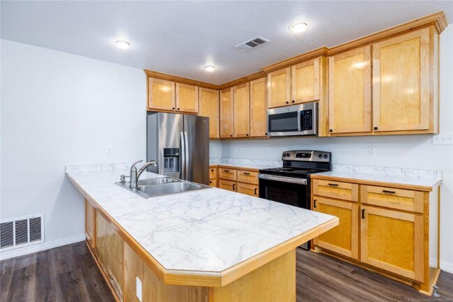 Foto del edificio - 850 N 4015 Rd