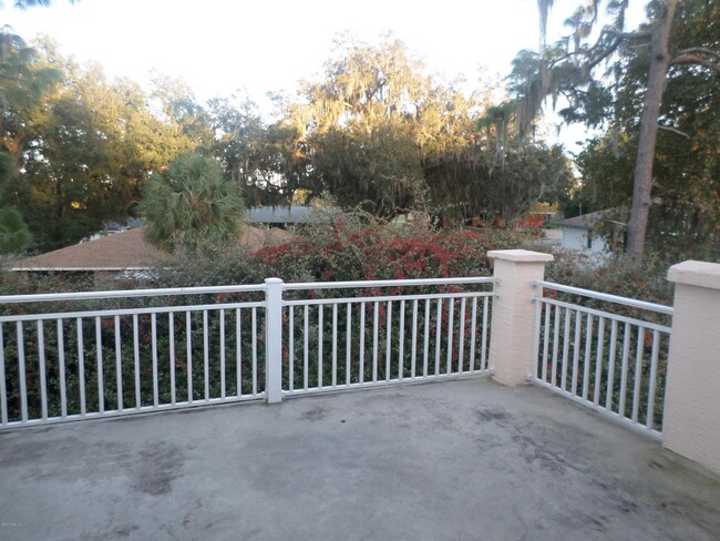 Foto del edificio - 815 E Rembrandt Way