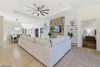 Building Photo - 9235 Troon Lakes Dr