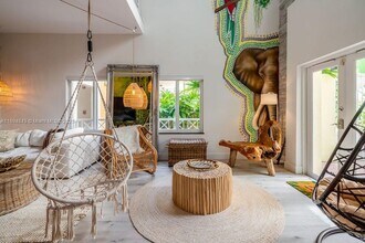 Building Photo - 100 Jefferson Ave